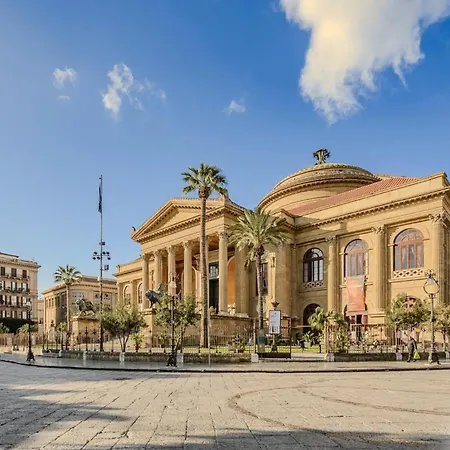 Hotiday Palco Noir Hotel apartamentowy 4*