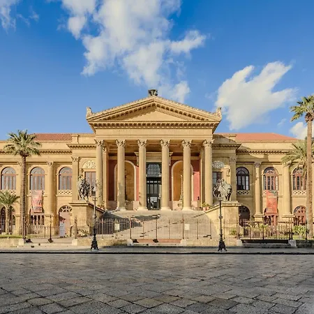 Hotiday Palco Noir Palermo