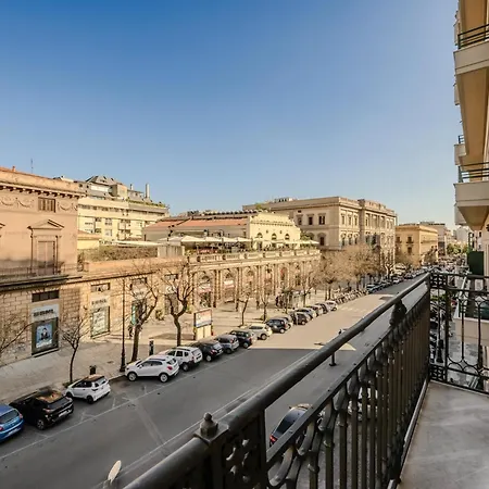 Hotiday Palco Noir 4* Palermo