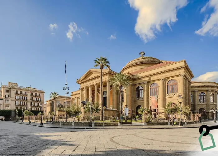 Hotiday Collection - Palco Noir Aparthotel 3*